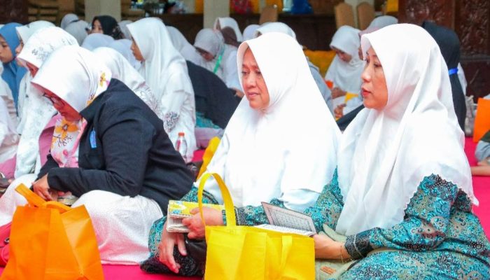 Lamongan Panjatkan Doa Akhir Tahun 2023