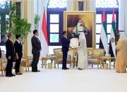Presiden Jokowi Terima Penghargaan Order of Zayed