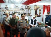 Tinjau Arus Mudik di Ngawi, Kapolda Jatim Imbau Pemudik Manfaatkan Pos Pelayanan Untuk Istirahat