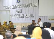 Beri Arahan Dispendukcapil, Wali Kota Eri: Pelayanan Publik Harus Gamblang dan Tidak Berbelit-Belit