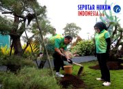 Peduli Terhadap Lingkungan, Anggota APEKSI Tanam 98 Pohon di Taman Suroboyo