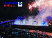 Pesona Laser Air Mancur dan Sejarah Surabaya Semarakkan Malam Keakraban Munas VII APEKSI