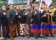 Panji Kuning Cakraningrat Berkibar di Langit Festival Borobudur 2025