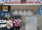 Enam Tokoh Masyarakat Desa Pilang Laporkan Kepala Desa dan Pengembang Istana Residence ke Kejaksaan Tinggi Surabaya